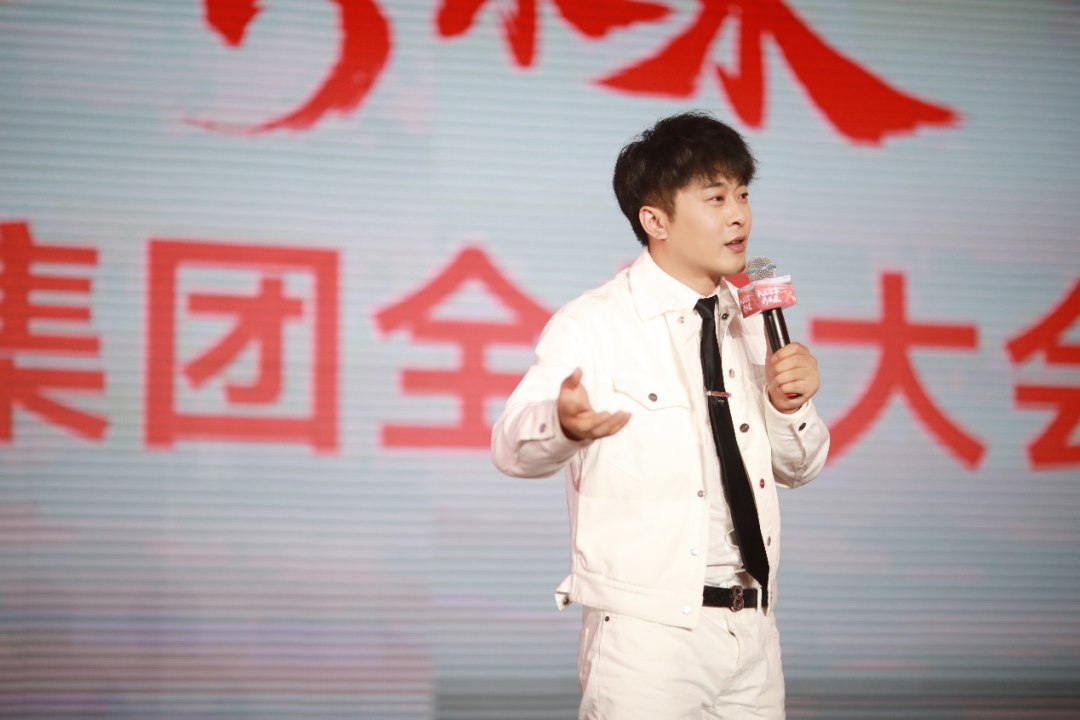 关于免费涨快手粉丝神器，刷快手播放双击网站，快手刷双击自助下单秒刷的信息